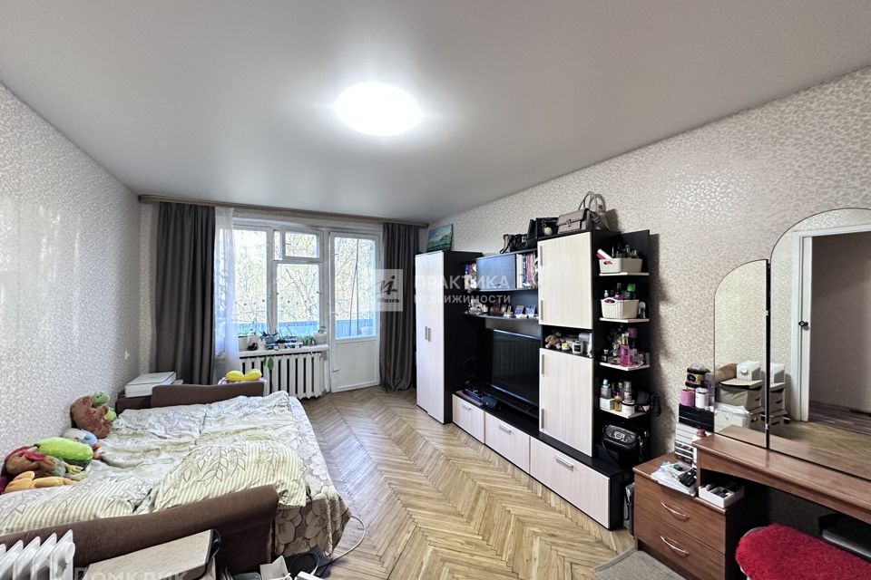 Продаётся 1-комнатная квартира, 32 м²