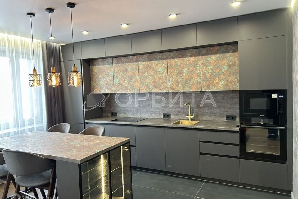 Продаётся 1-комнатная квартира, 67 м²