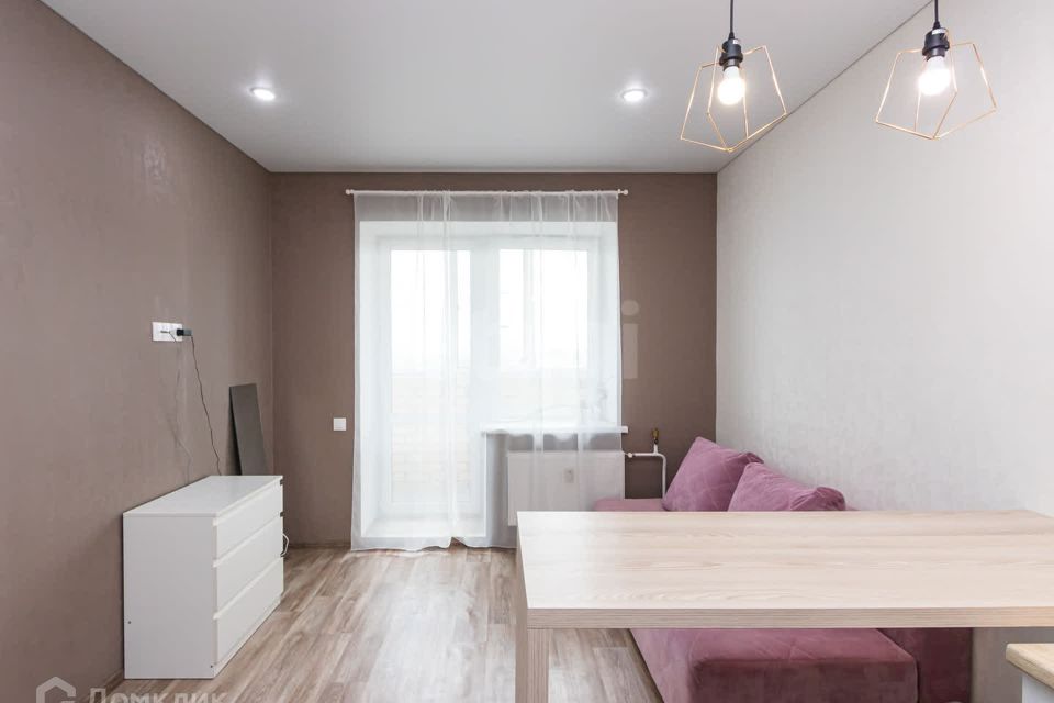 Продаётся 1-комнатная квартира, 42 м²