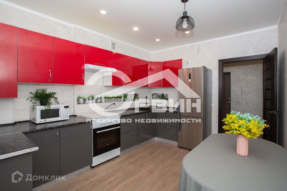 Продаётся 1-комнатная квартира, 43.3 м²