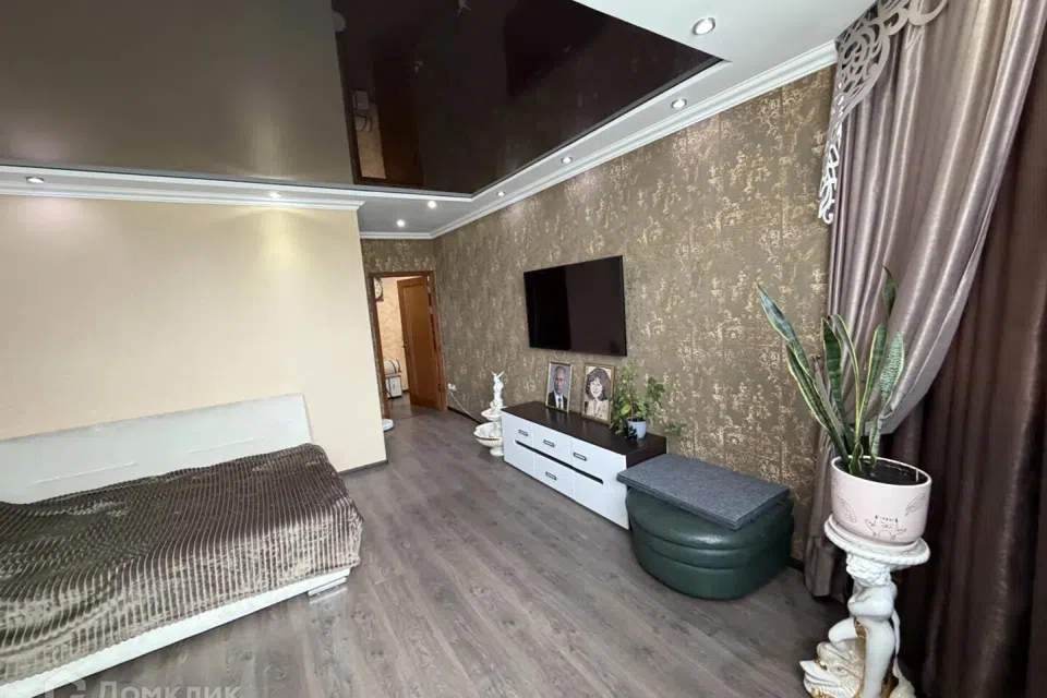 Продаётся 1-комнатная квартира, 54.8 м²