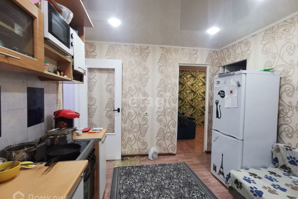 Продаётся комната в 2-комн. квартире, 35.4 м²