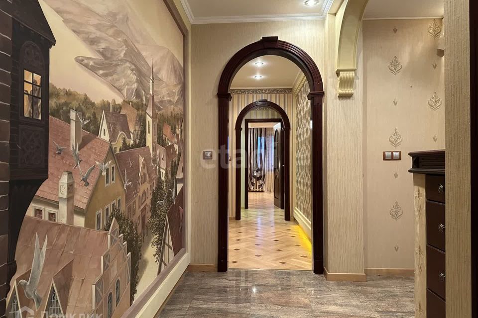 Продаётся 3-комнатная квартира, 115 м²
