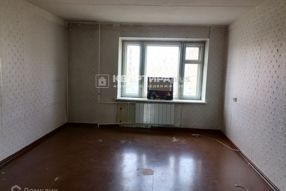 Продаётся 4-комнатная квартира, 77.3 м²