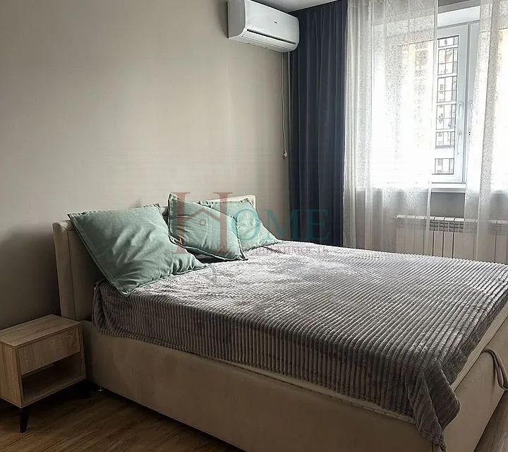 Сдаётся 1-комнатная квартира, 38 м²