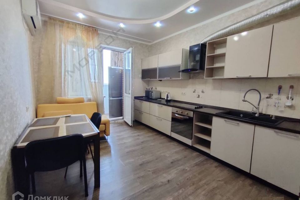 Продаётся 1-комнатная квартира, 47.3 м²