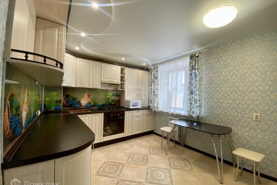 Продаётся 1-комнатная квартира, 51.9 м²