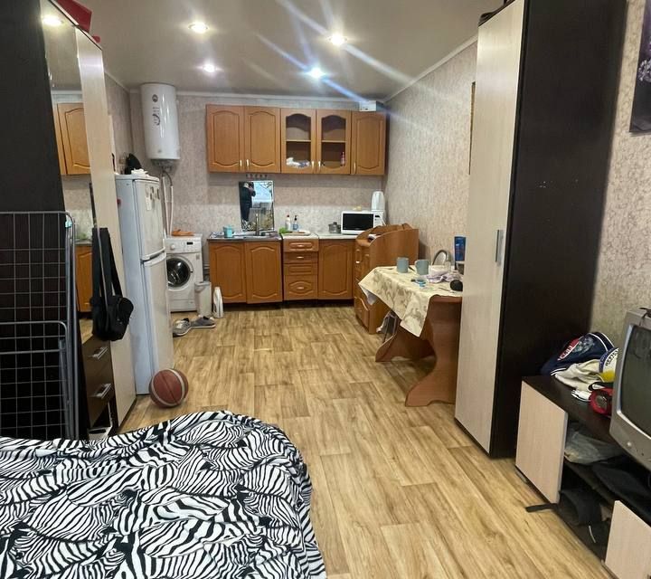 Продаётся комната в 1-комн. квартире, 18 м²
