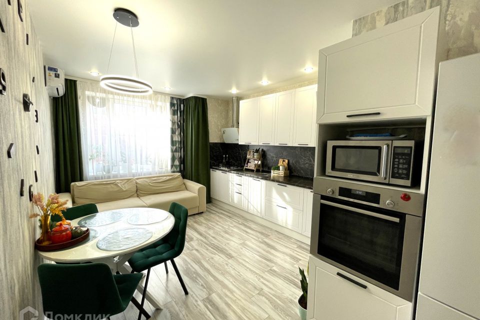 Продаётся 2-комнатная квартира, 53.6 м²