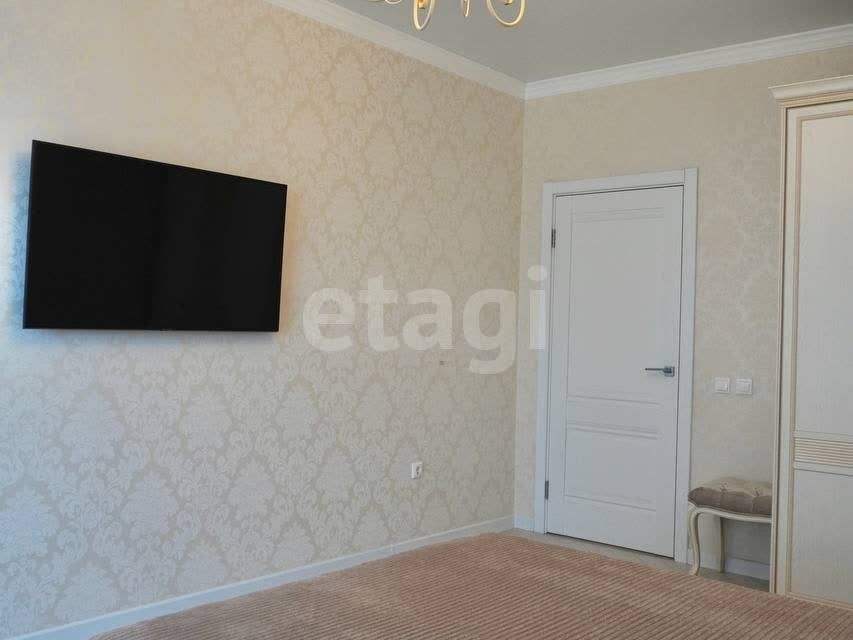 Продаётся 2-комнатная квартира, 77 м²