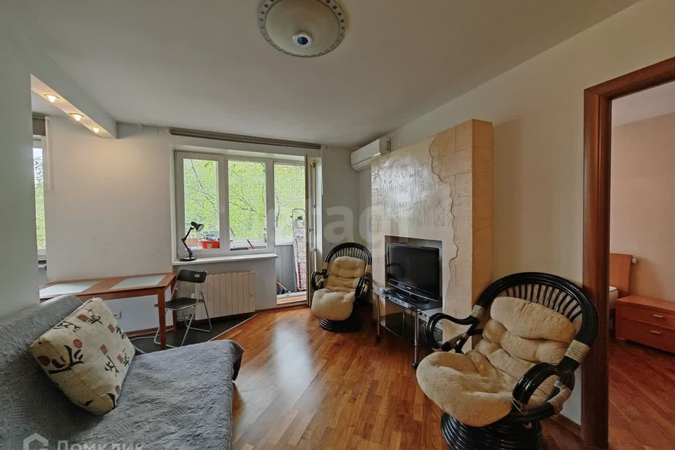 Продаётся 2-комнатная квартира, 42.8 м²