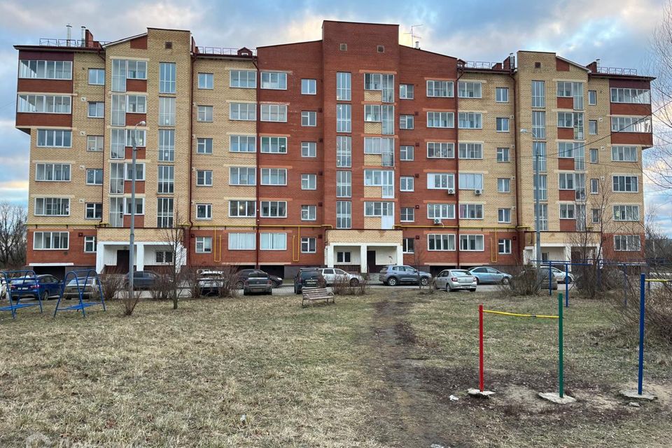 Продаётся 1-комнатная квартира, 43.8 м²