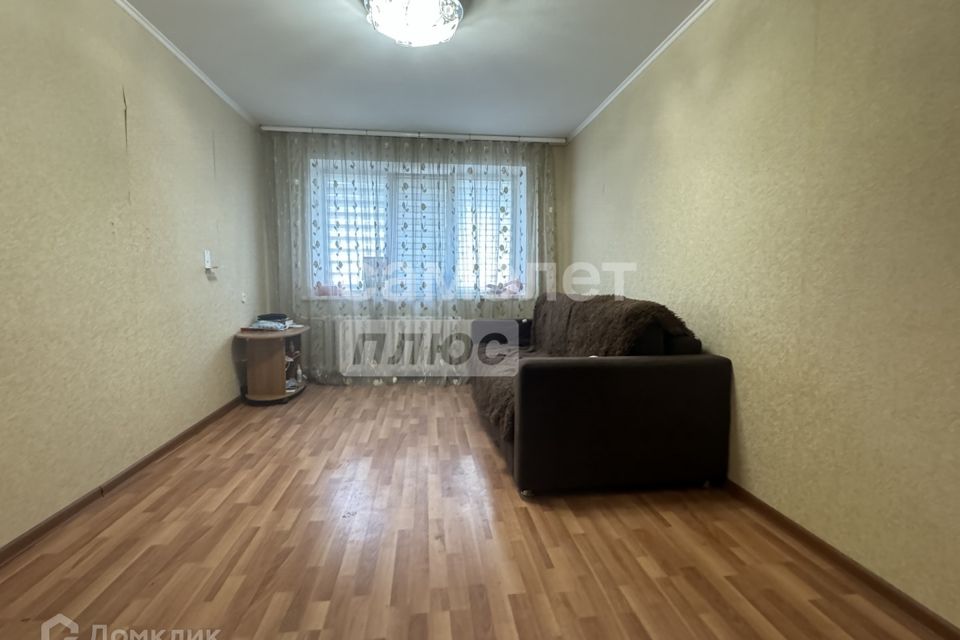 Продаётся 3-комнатная квартира, 56.9 м²