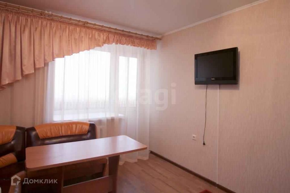 Продаётся 1-комнатная квартира, 38 м²