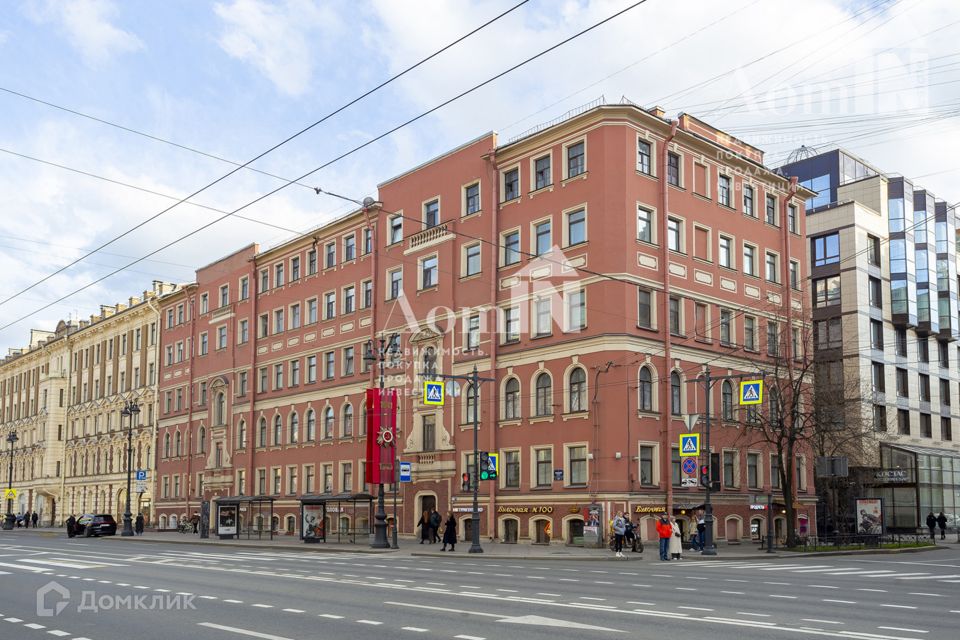 Продаётся 4-комнатная квартира, 128.6 м²