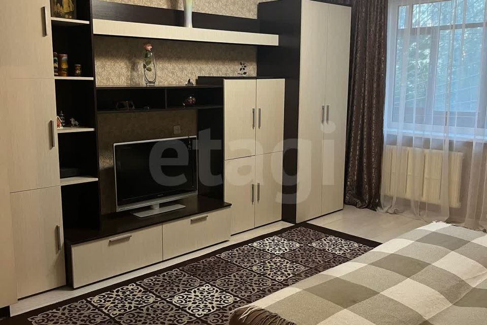 Продаётся 1-комнатная квартира, 38 м²