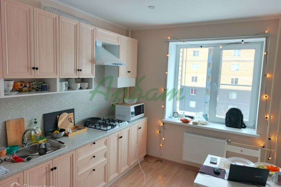 Продаётся 2-комнатная квартира, 65.5 м²