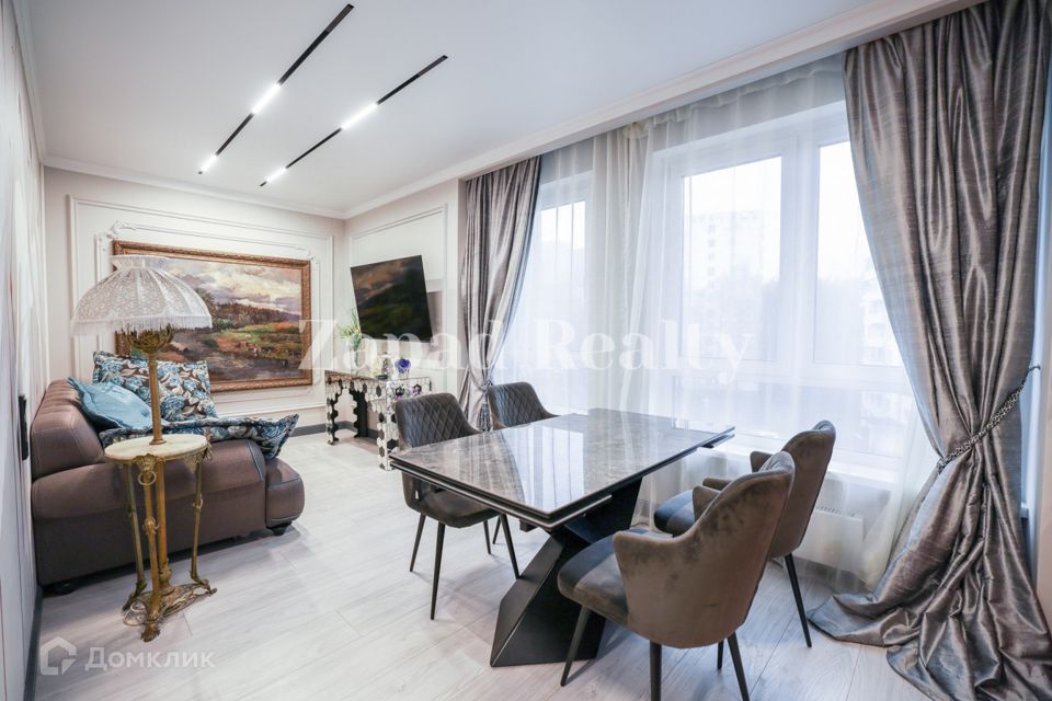 Продаётся 4-комнатная квартира, 81 м²