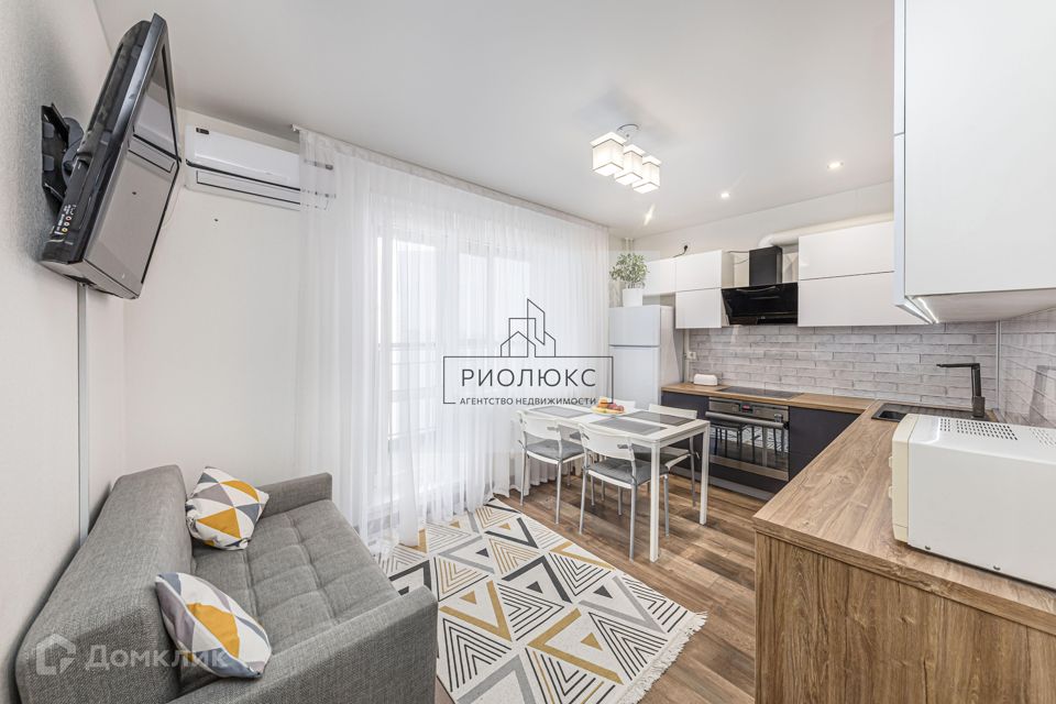 Продаётся 2-комнатная квартира, 53.5 м²