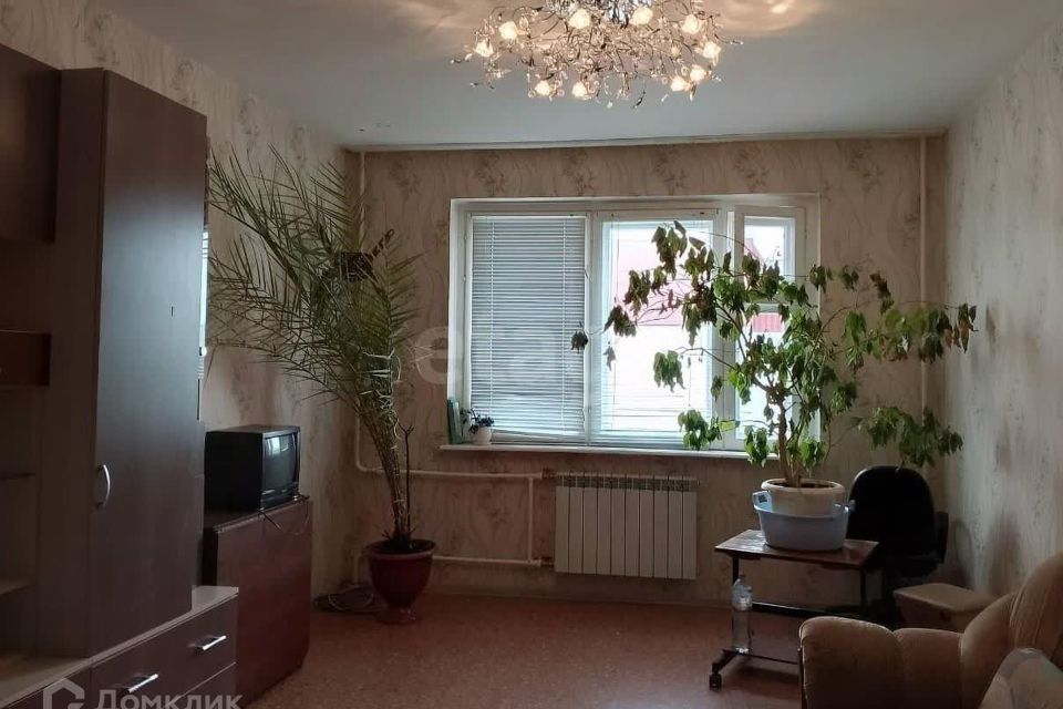 Сдаётся 2-комнатная квартира, 50.5 м²