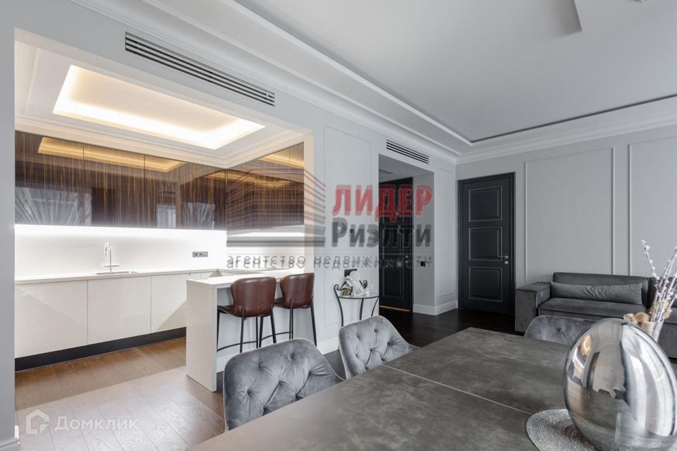 Продаётся 3-комнатная квартира, 82.4 м²