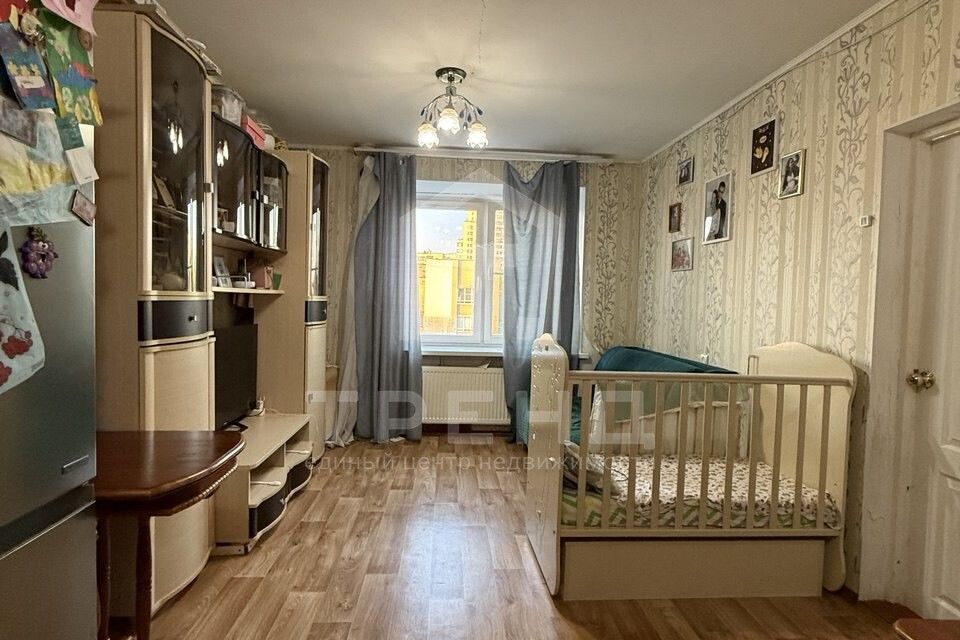 Продаётся 2 комнаты в 10-комн. квартире, 18 м²