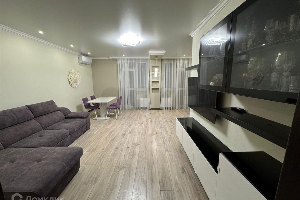 Продаётся 2-комнатная квартира, 65 м²