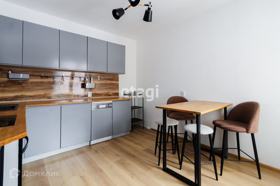 Продаётся 2-комнатная квартира, 50.2 м²