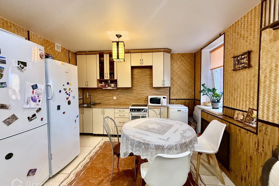 Продаётся 3-комнатная квартира, 65.6 м²