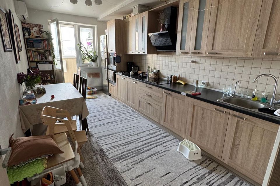 Продаётся 2-комнатная квартира, 60.1 м²