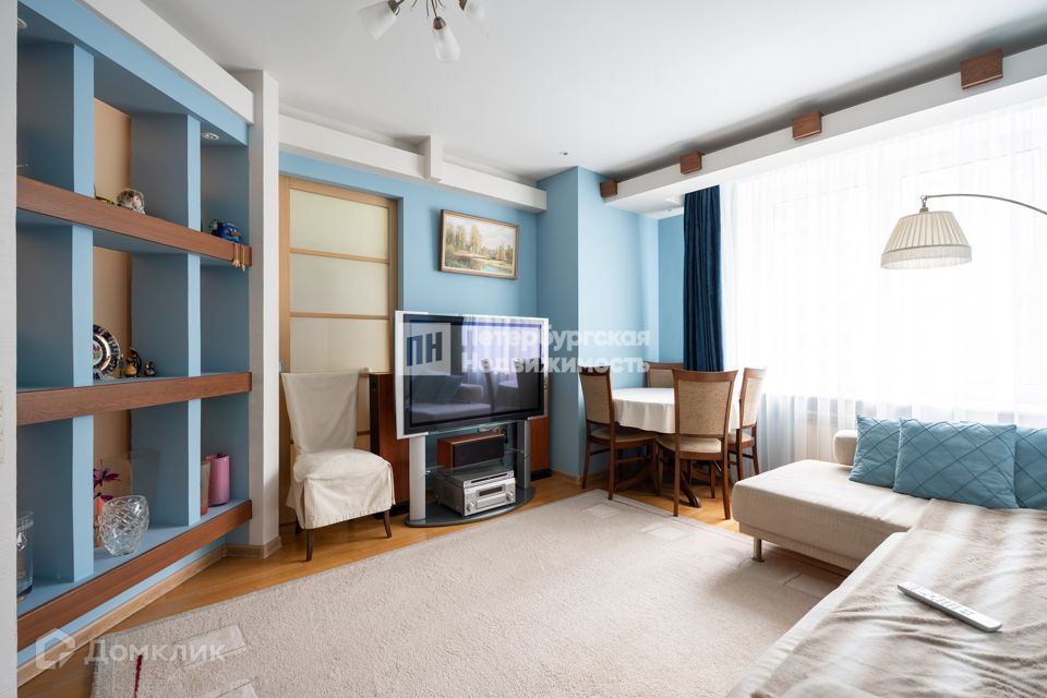 Продаётся 2-комнатная квартира, 70.3 м²