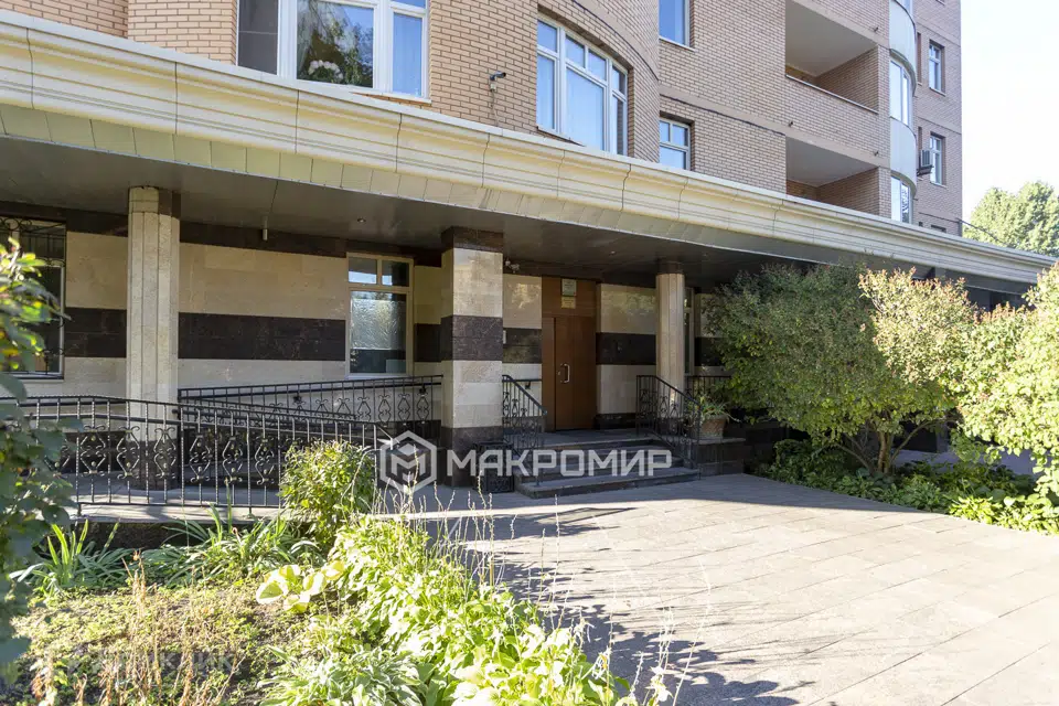 Продаётся 5-комнатная квартира, 163.3 м²