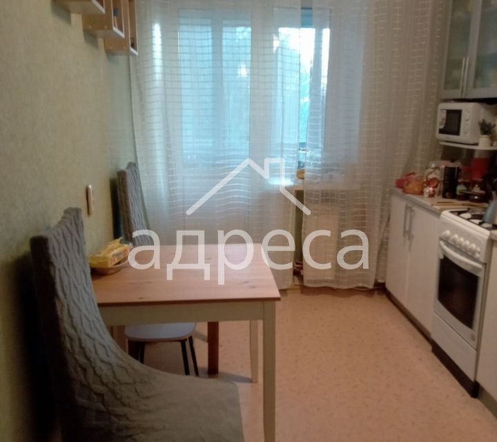 Продаётся 1-комнатная квартира, 42 м²