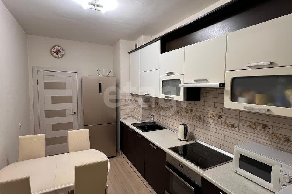 Продаётся 2-комнатная квартира, 62.1 м²