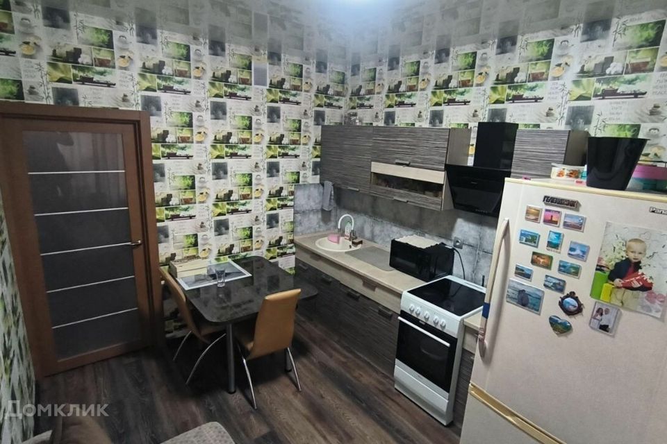 Продаётся 1-комнатная квартира, 42 м²