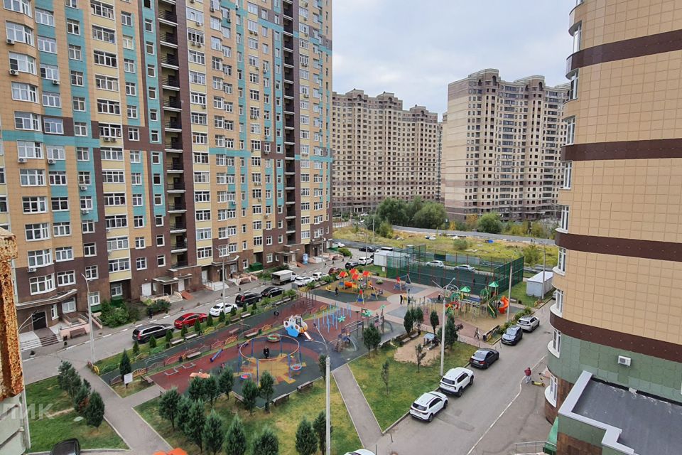 Продаётся 1-комнатная квартира, 49.8 м²