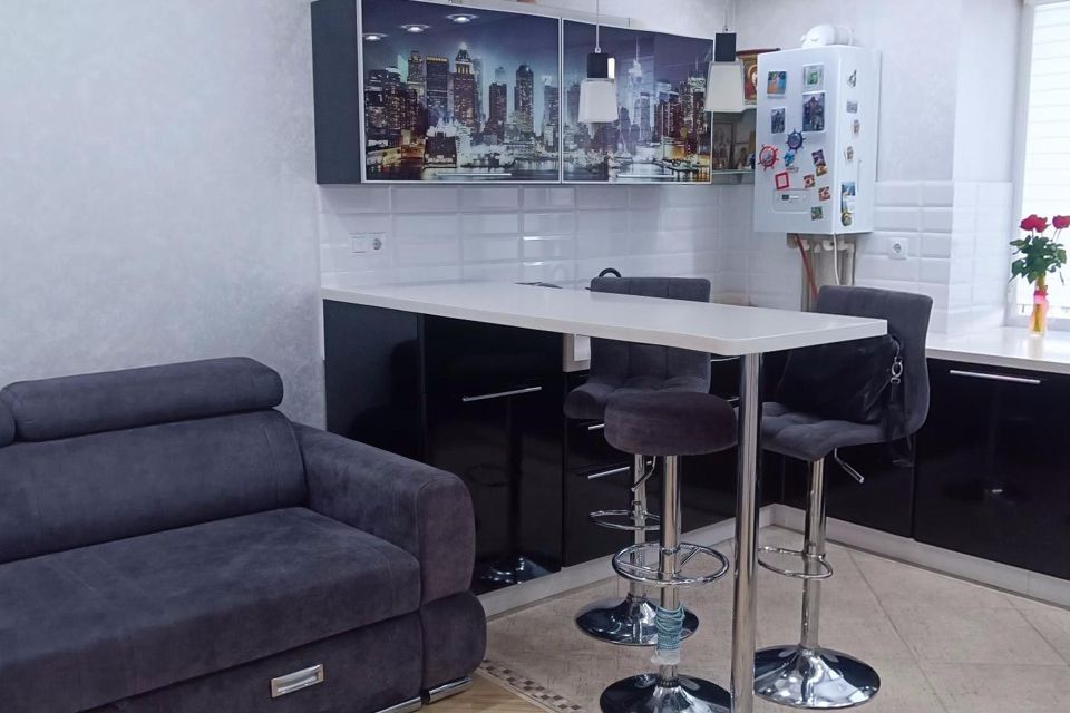 Продаётся 2-комнатная квартира, 56 м²