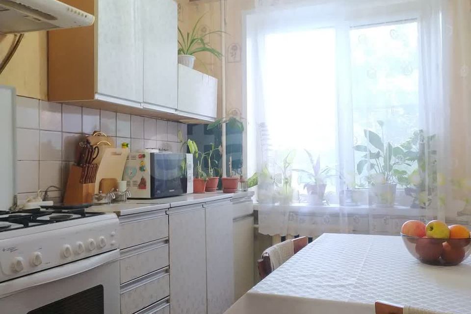 Продаётся 3-комнатная квартира, 67.4 м²