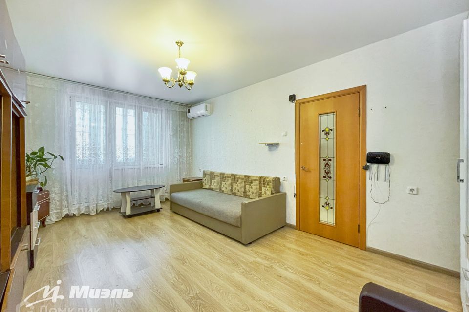 Продаётся 1-комнатная квартира, 38.4 м²