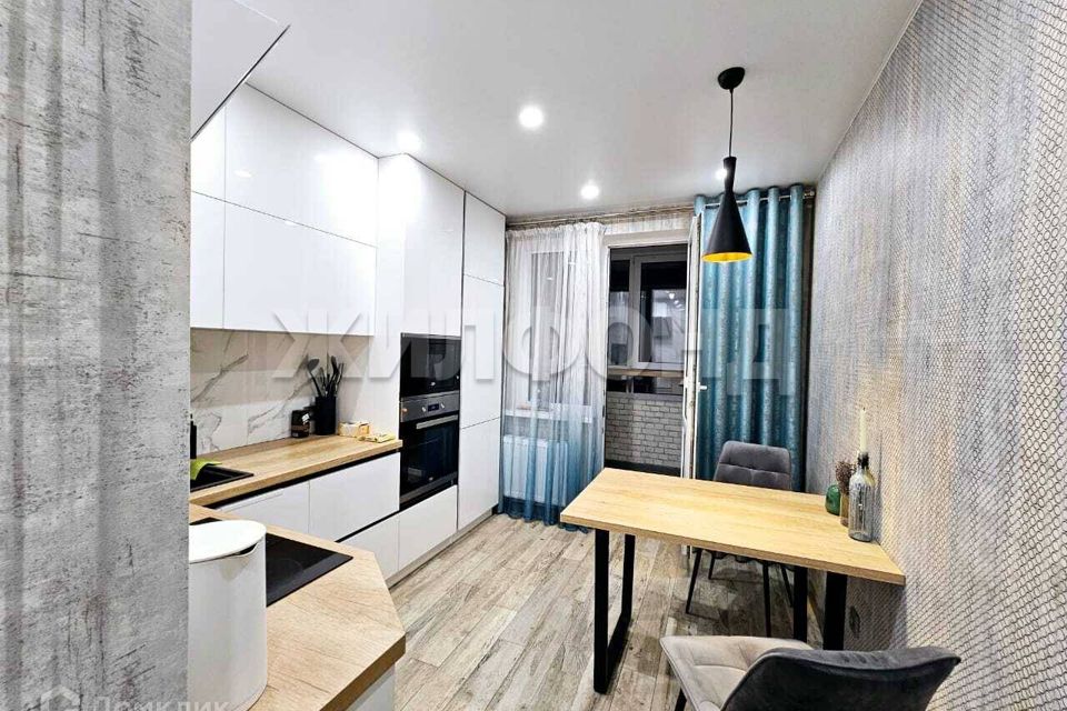 Продаётся 1-комнатная квартира, 52 м²