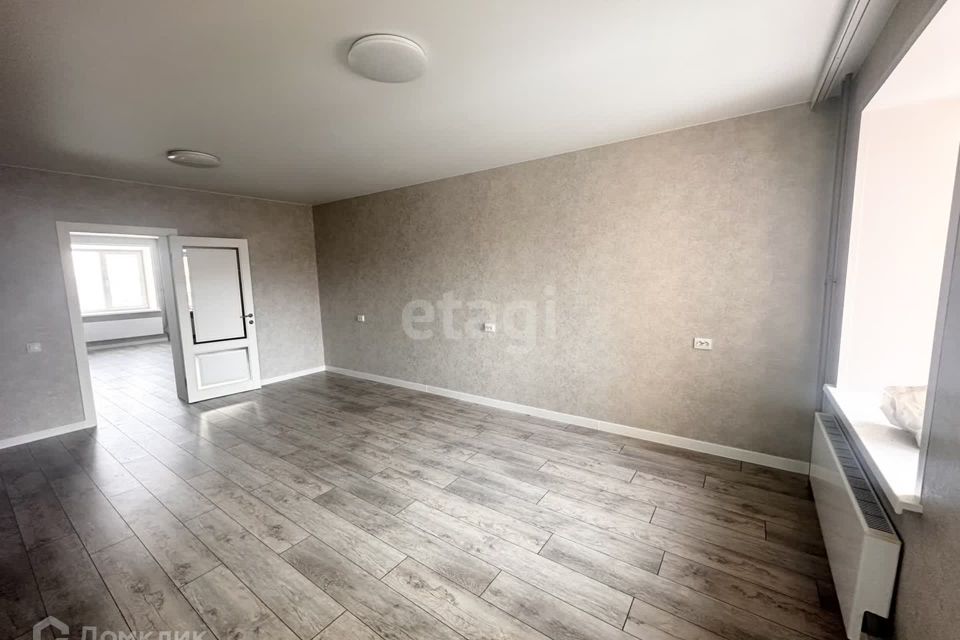 Продаётся 2-комнатная квартира, 57.7 м²