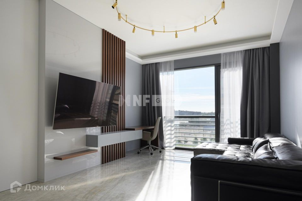 Продаётся 1-комнатная квартира, 61.8 м²