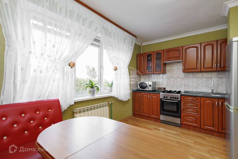 Продаётся 2-комнатная квартира, 65.8 м²