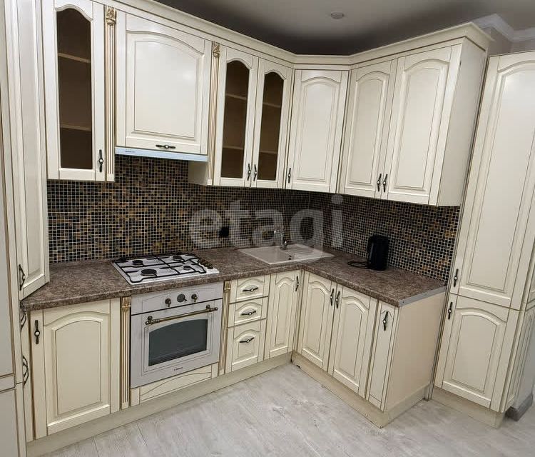 Продаётся 2-комнатная квартира, 55.5 м²