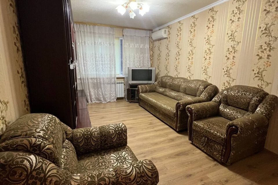 Продаётся 3-комнатная квартира, 56 м²