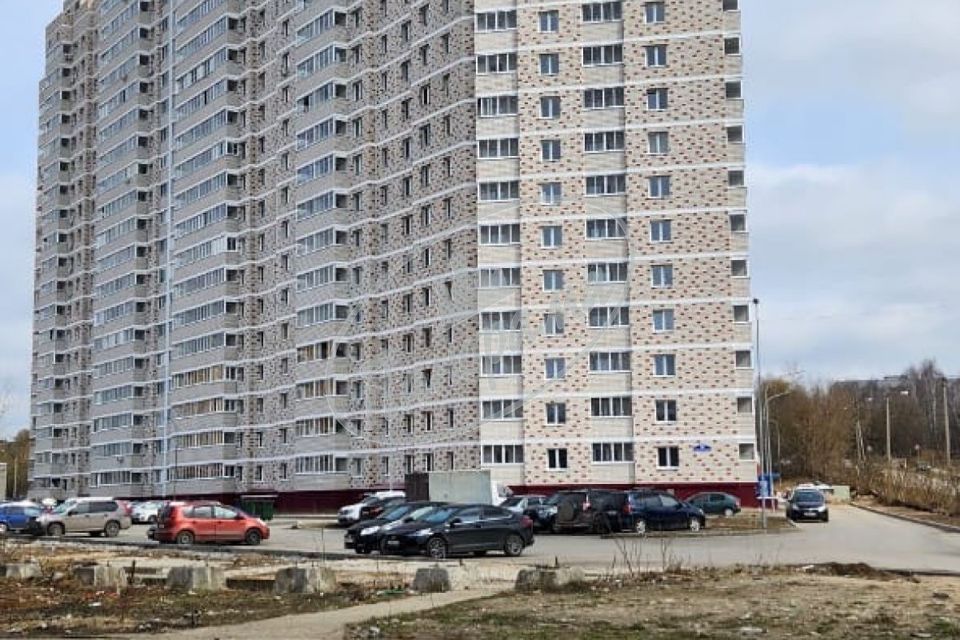 Продаётся 1-комнатная квартира, 42 м²