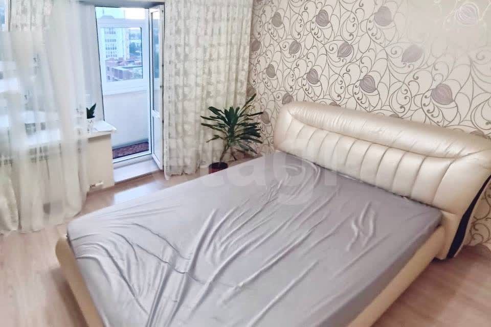Сдаётся 2-комнатная квартира, 75 м²