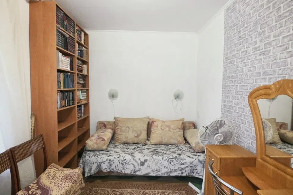 Продаётся 3-комнатная квартира, 52.2 м²