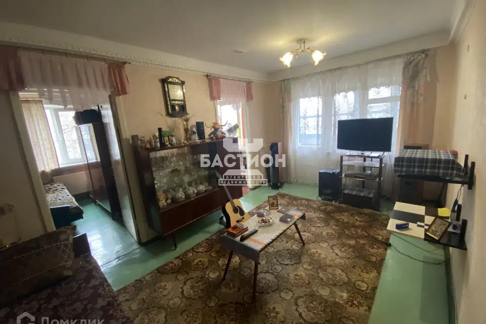 Продаётся 3-комнатная квартира, 43.3 м²