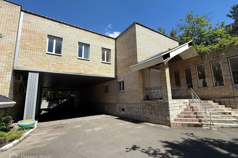 Продаётся помещение своб. назначения, 241 м²
